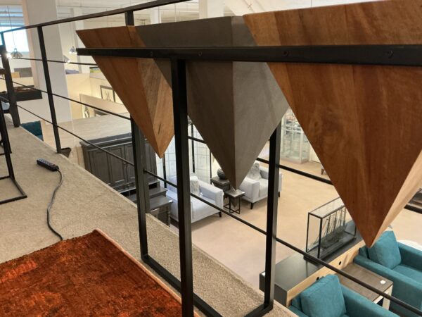 pyramid console table