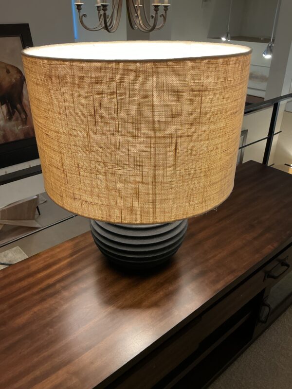 black round ribbed table lamp