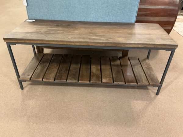 slat base wood bench