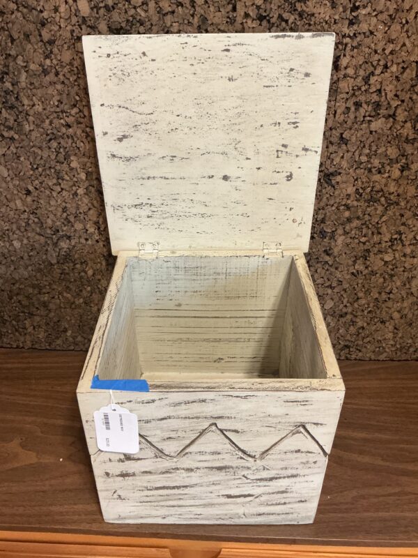 distressed box
