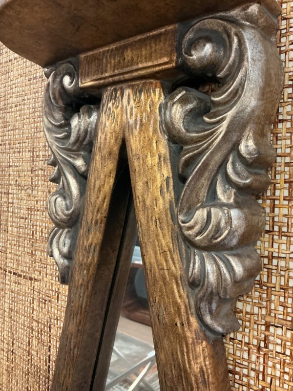 gold wall decor