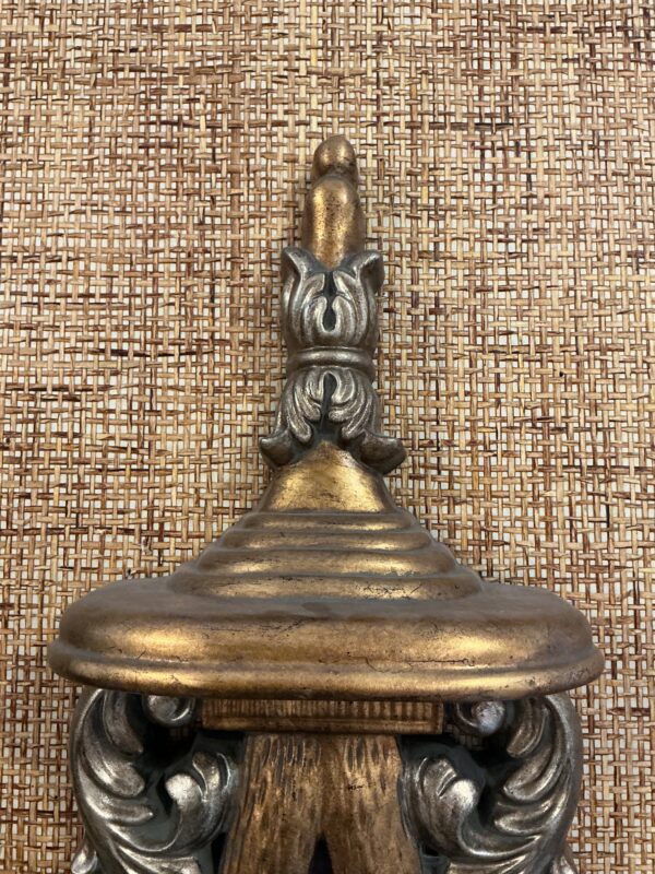 gold wall decor