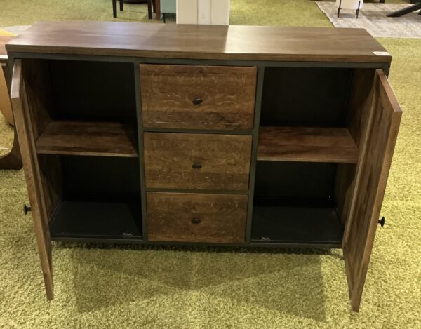 jacobean 3drawer chest