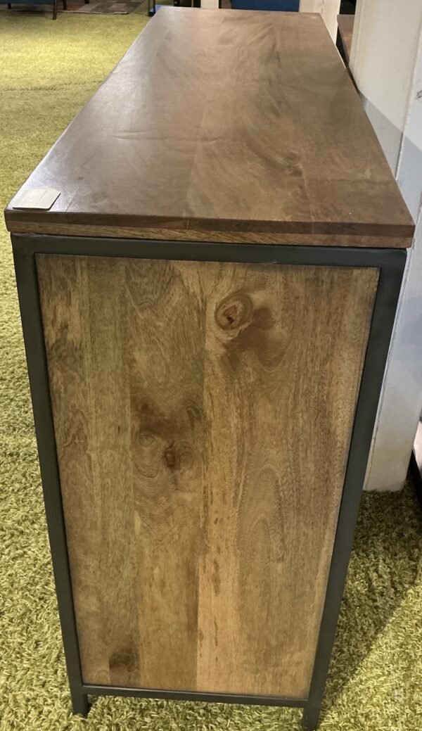 jacobean 3drawer chest