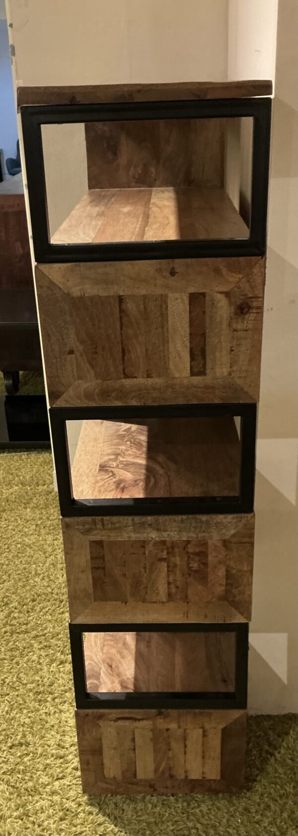 cubist 8 drawer display