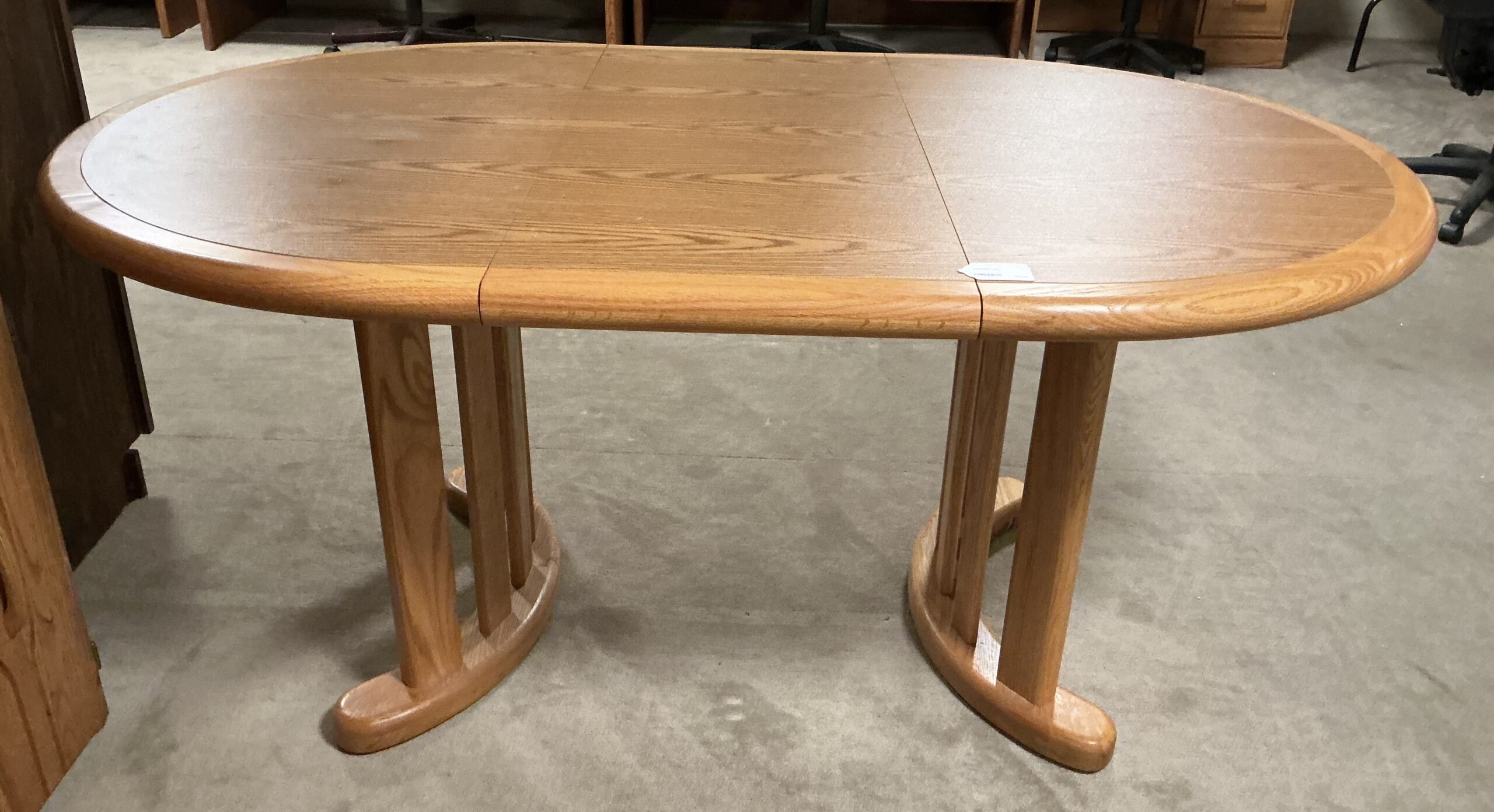 oak round t