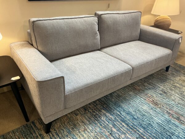 london fog sofa