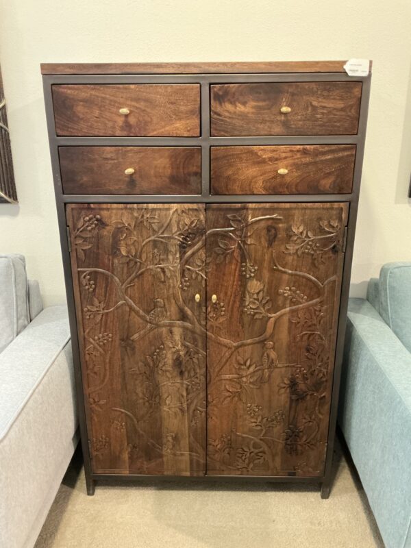 linette chest