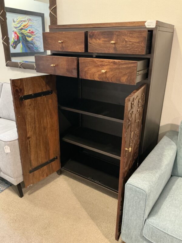 linette chest