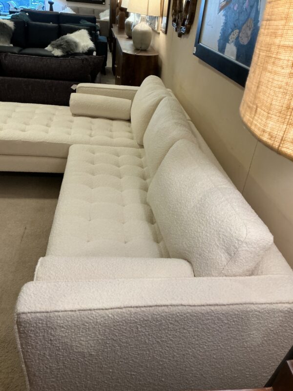 boucle mc chase sectional