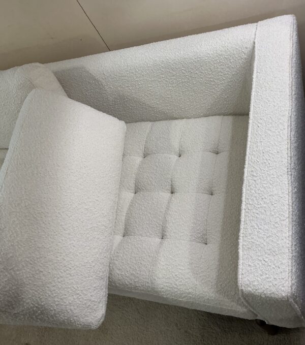 boucle mc chase sectional