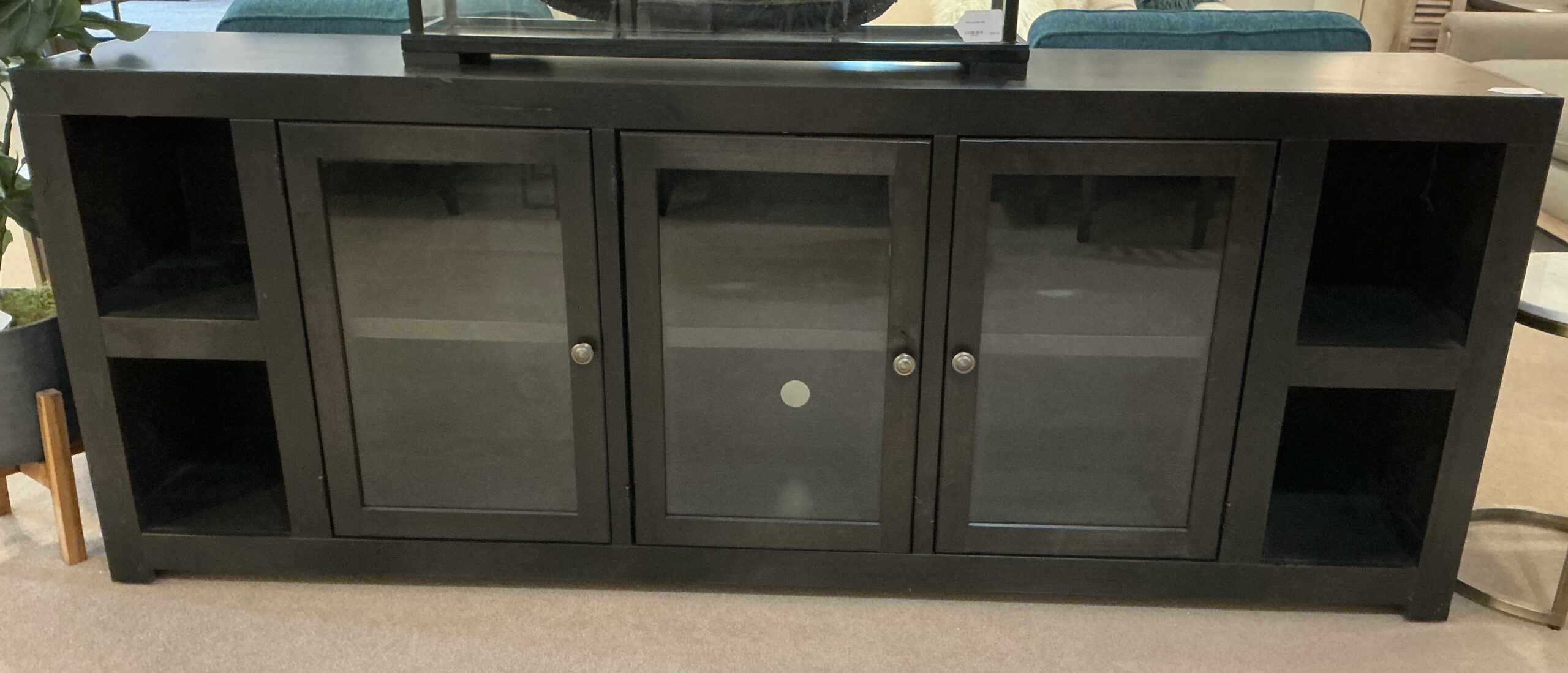 sideboard