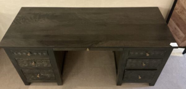ramola desk