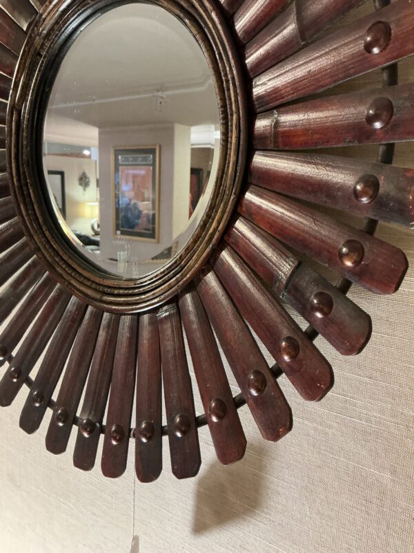 round mirror