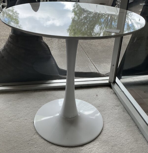 white bistro table