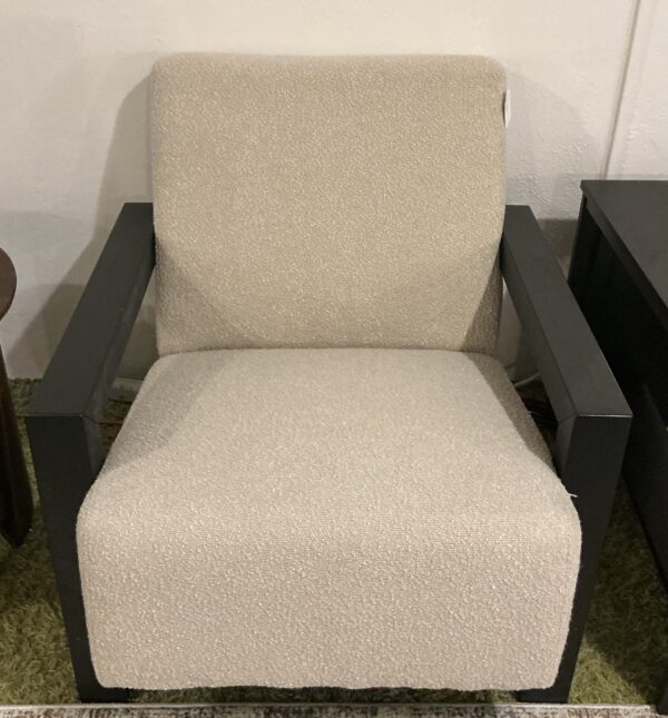 latte accent chair