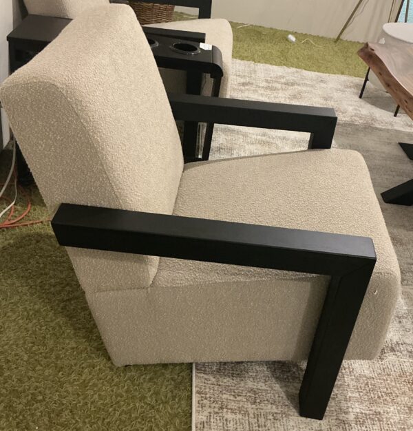 latte accent chair