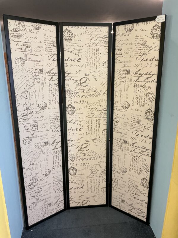 french script room divider
