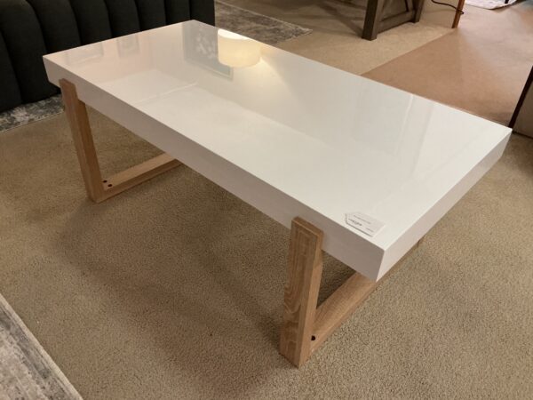 white mod coffee table