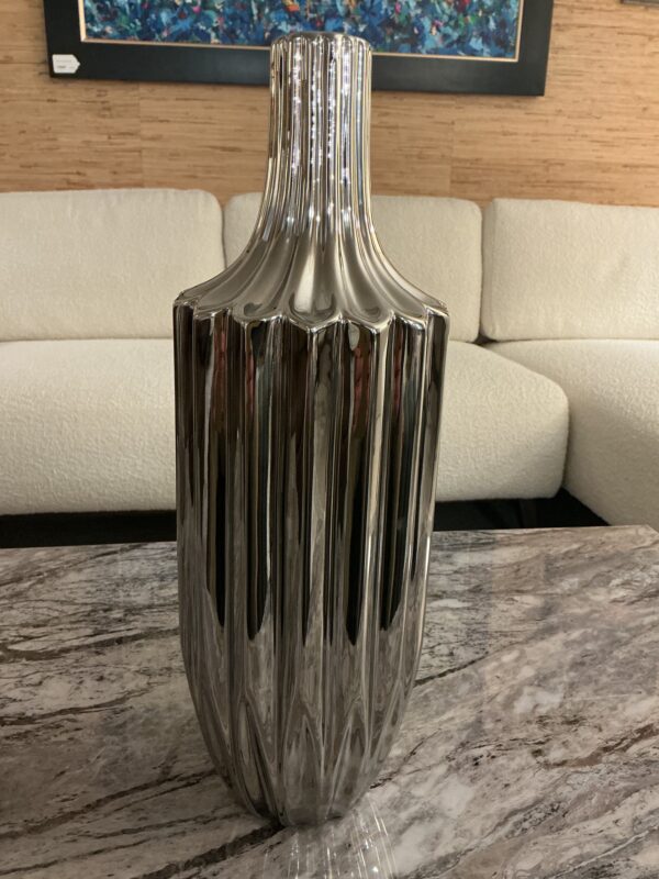 sm silver vase