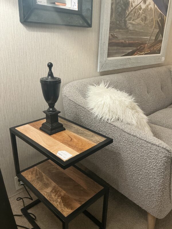 blk table top decor