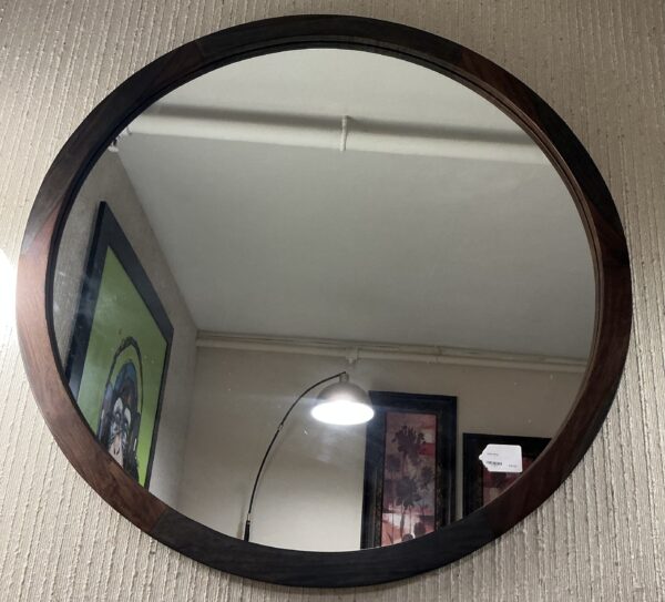tobias mirror