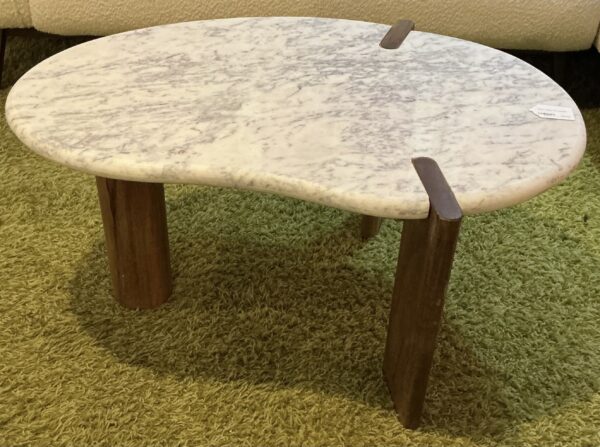 wren a coffee table