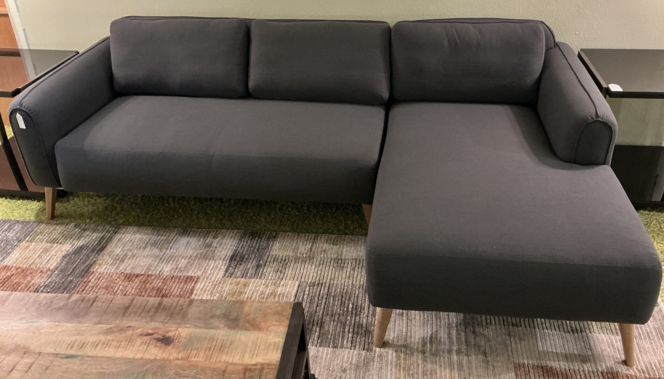 kardiel dark grey sectional