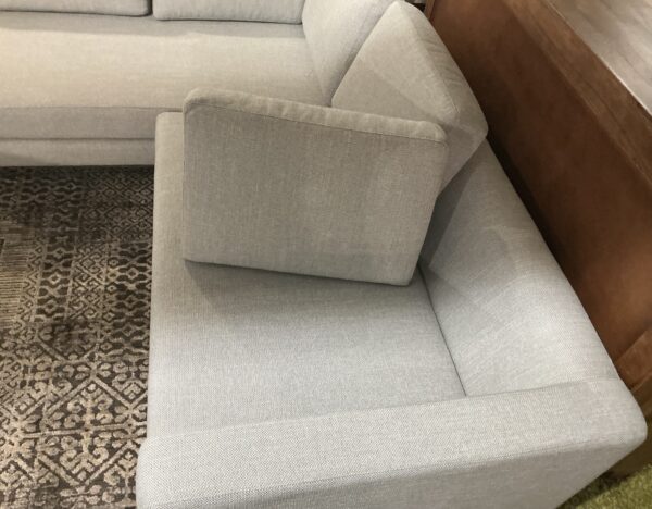 kardiel light gray sectional