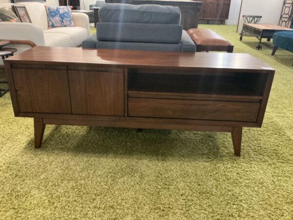 burrell small media stand