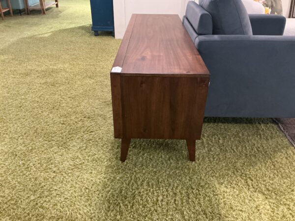 burrell small media stand