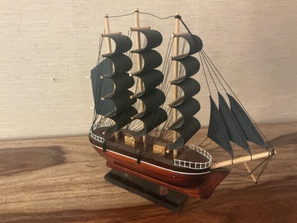 vtg mini wood boat