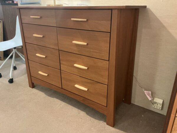 mahogany 8 drawer chest
