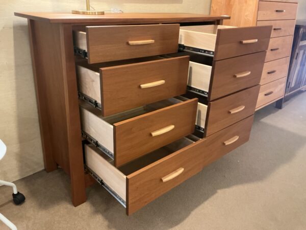 mahogany 8 drawer chest