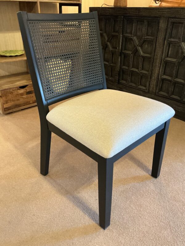 blk and wht dinning chair (set 8)