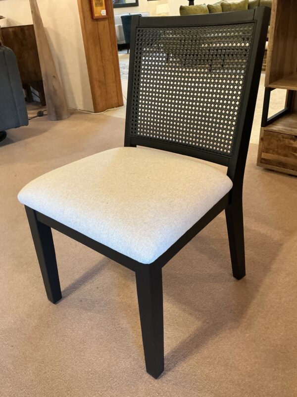 blk and wht dinning chair (set 8)