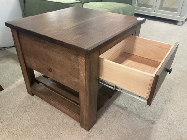 1 drawer end table