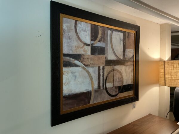 round blk and white wall art