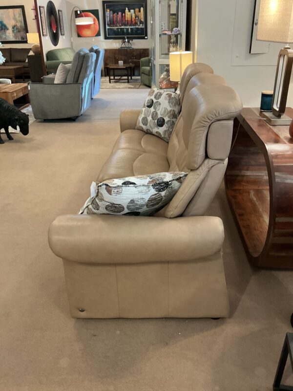 stressless sofa