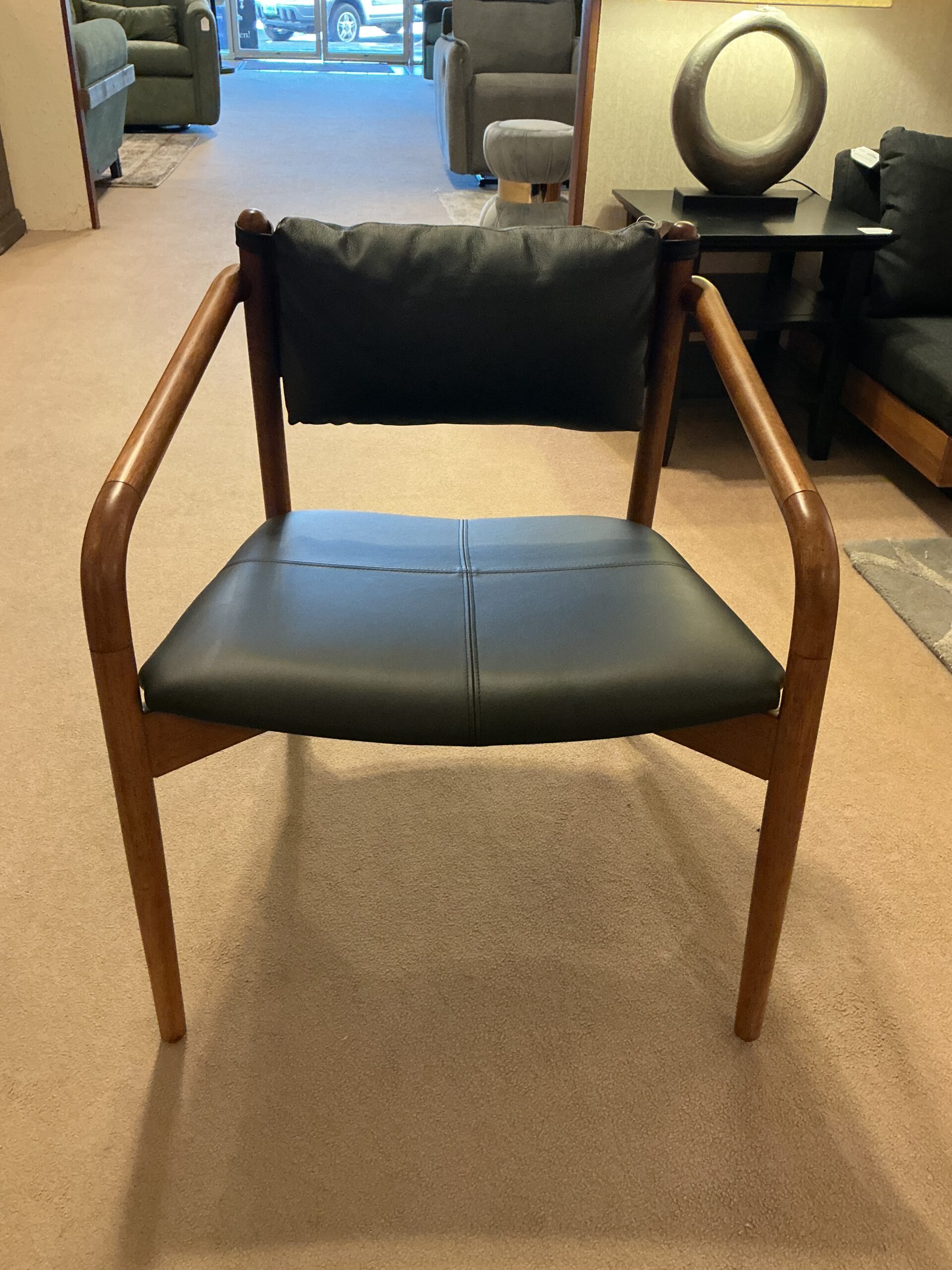 black leather lounge chair