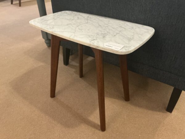 vena side table marble