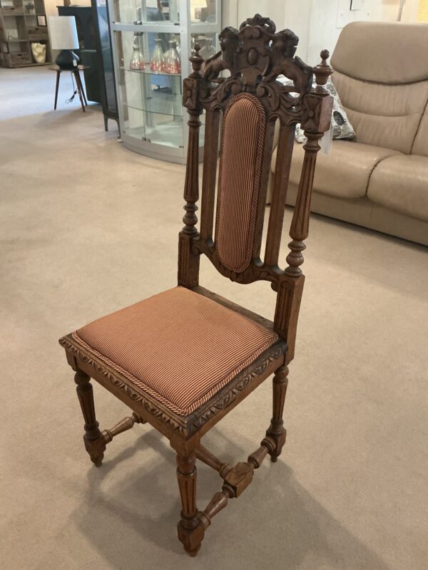 vintage lion chair