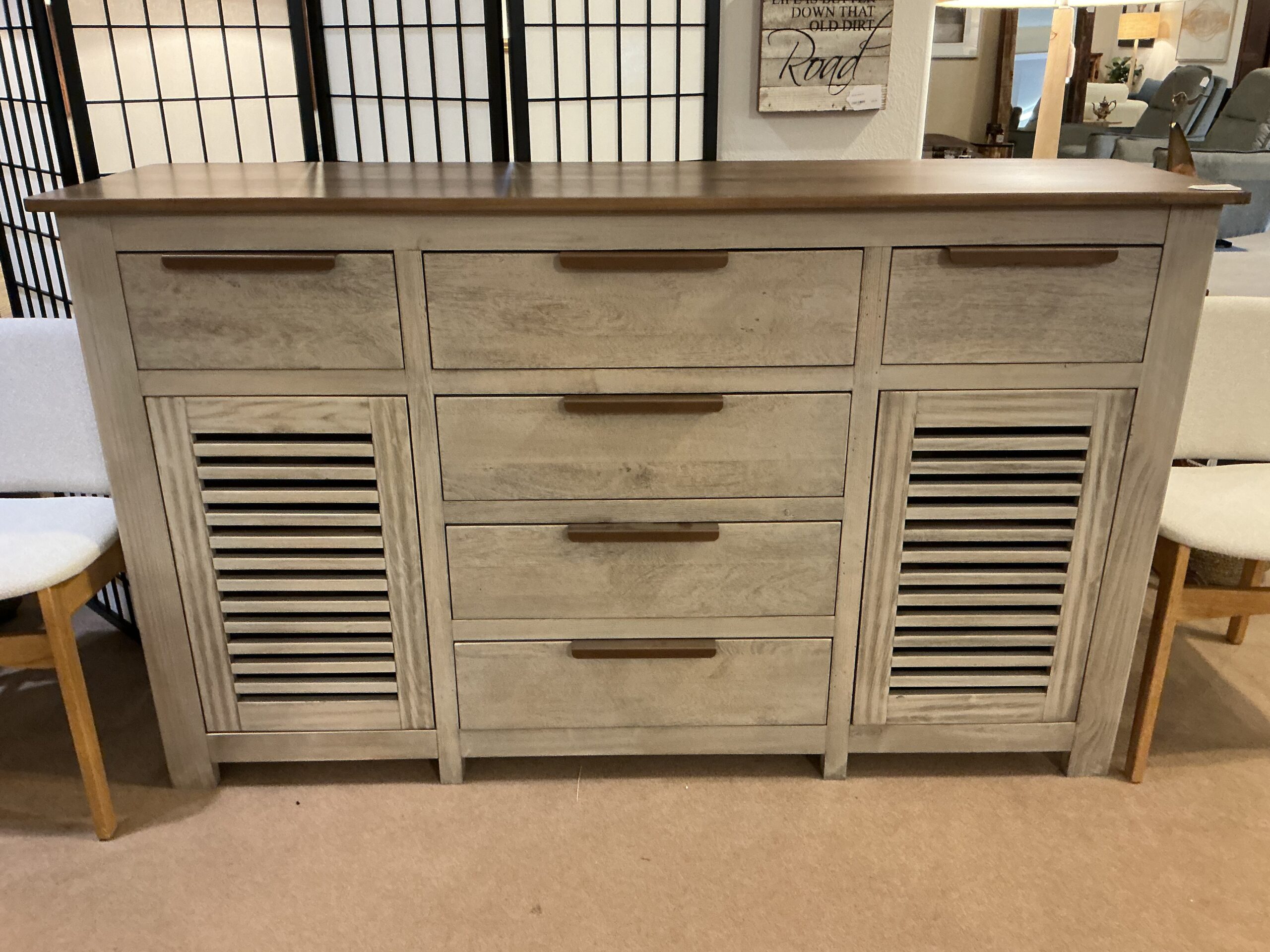 6 drawer 2 door buffet